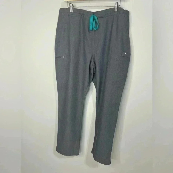 FIGS Charcoal Gray Kade Cargo Pants Medical Scrubs Size XL - Picture 1 of 5